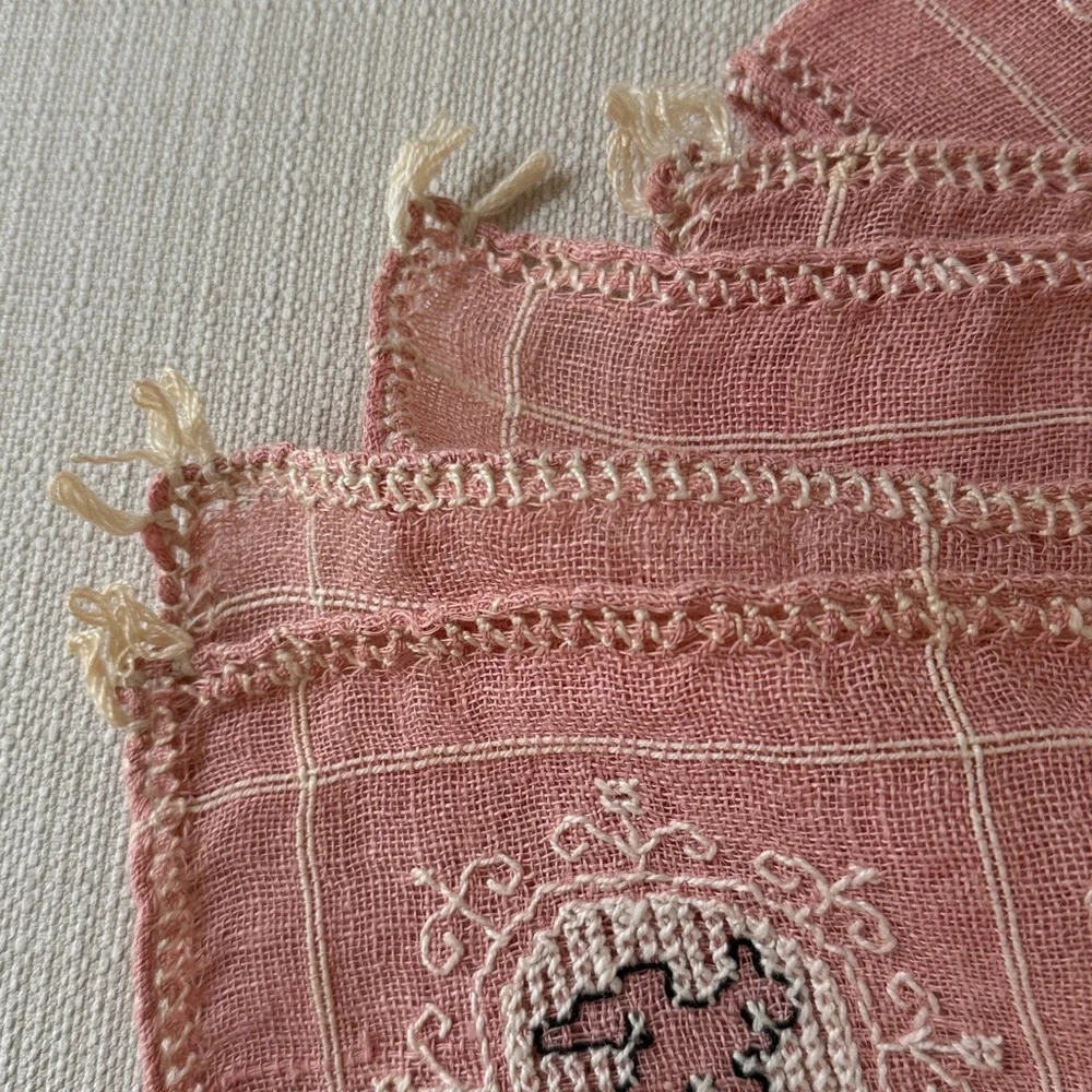 Vintage Italian Linen Handmade Pink Tablecloth and 6 napkins